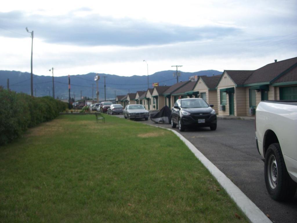 Eddy'S Motel Butte ภายนอก รูปภาพ