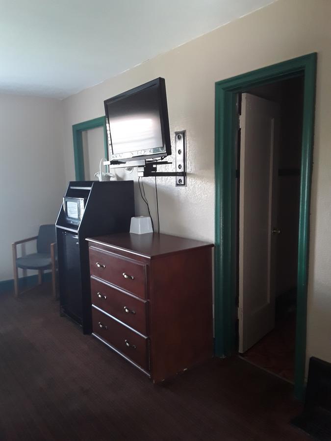 Eddy'S Motel Butte ภายนอก รูปภาพ